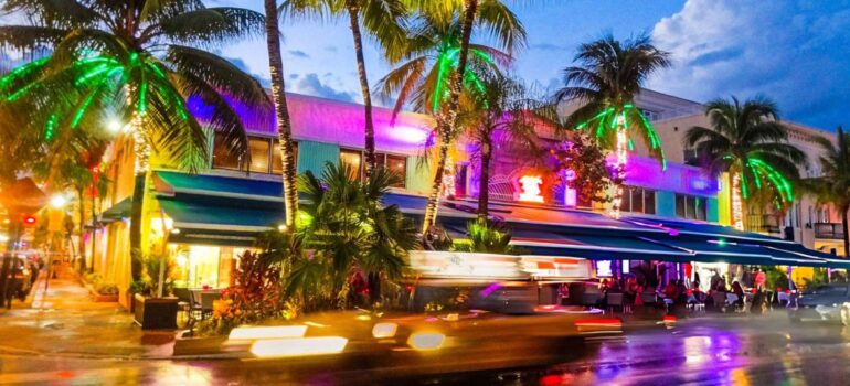 nightlife in Deerfield Beach