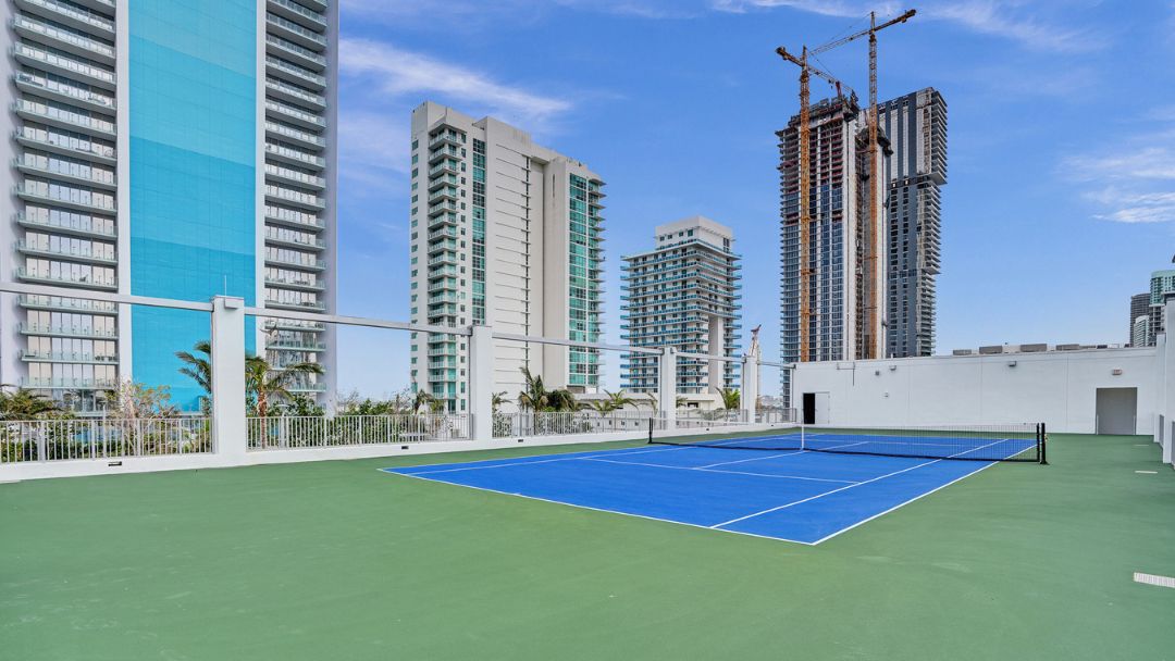 ksr-properties-listing-for-sale-700-north-east-26th-ter-apt-4702-miami-fl-17